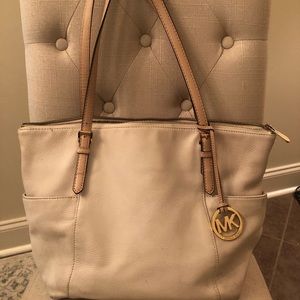 Michael Kors cream purse